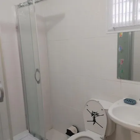 Kadinlar Denizi Plaji 100 M Bahceli Havuzlu Villa